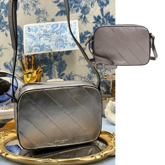 🆕 KURT GEIGER LONDON 🧿 NWOT Leather Crossbody Camera Bag, Gunmetal Silver - Picture 1 of 16